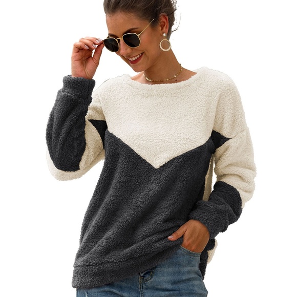 Charcoal Color-Block Fleece Top - Picture 2 of 3